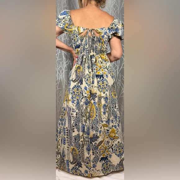 Land of the Free Paisley Off-Shoulder Dress - Picture 9 of 9